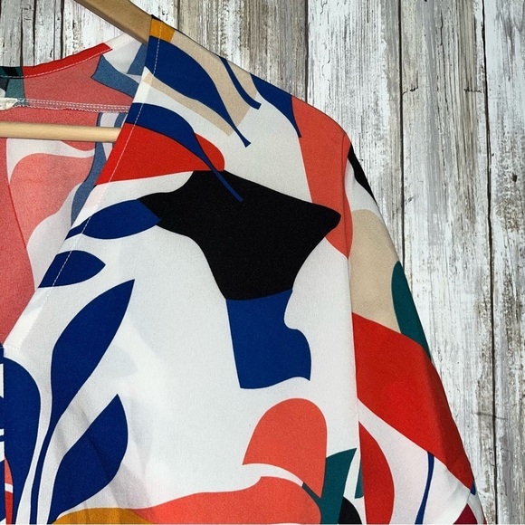 Jodifl Havana Abstract Floral Blouse - Picture 3 of 5